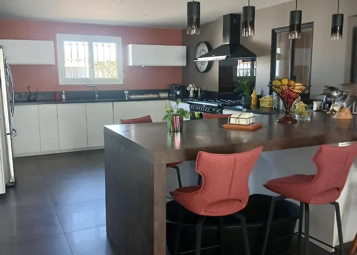 Prestigieuse Avec Piscine Privée Villa *